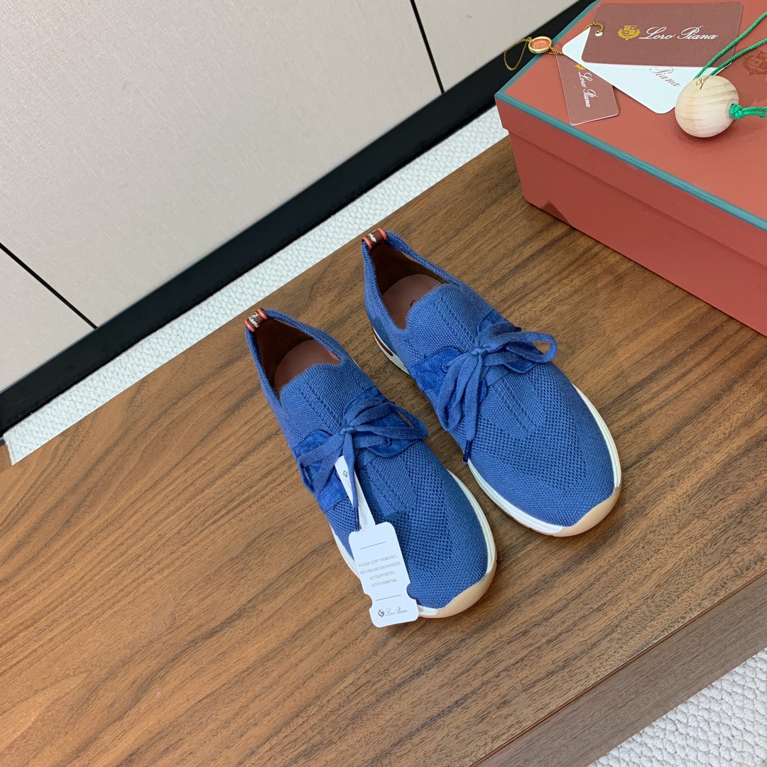 【Loro Piana】针织运动鞋。上脚轻便舒适。将功能性与低调个性风格和谐融合。打造都市着装的理想鞋履