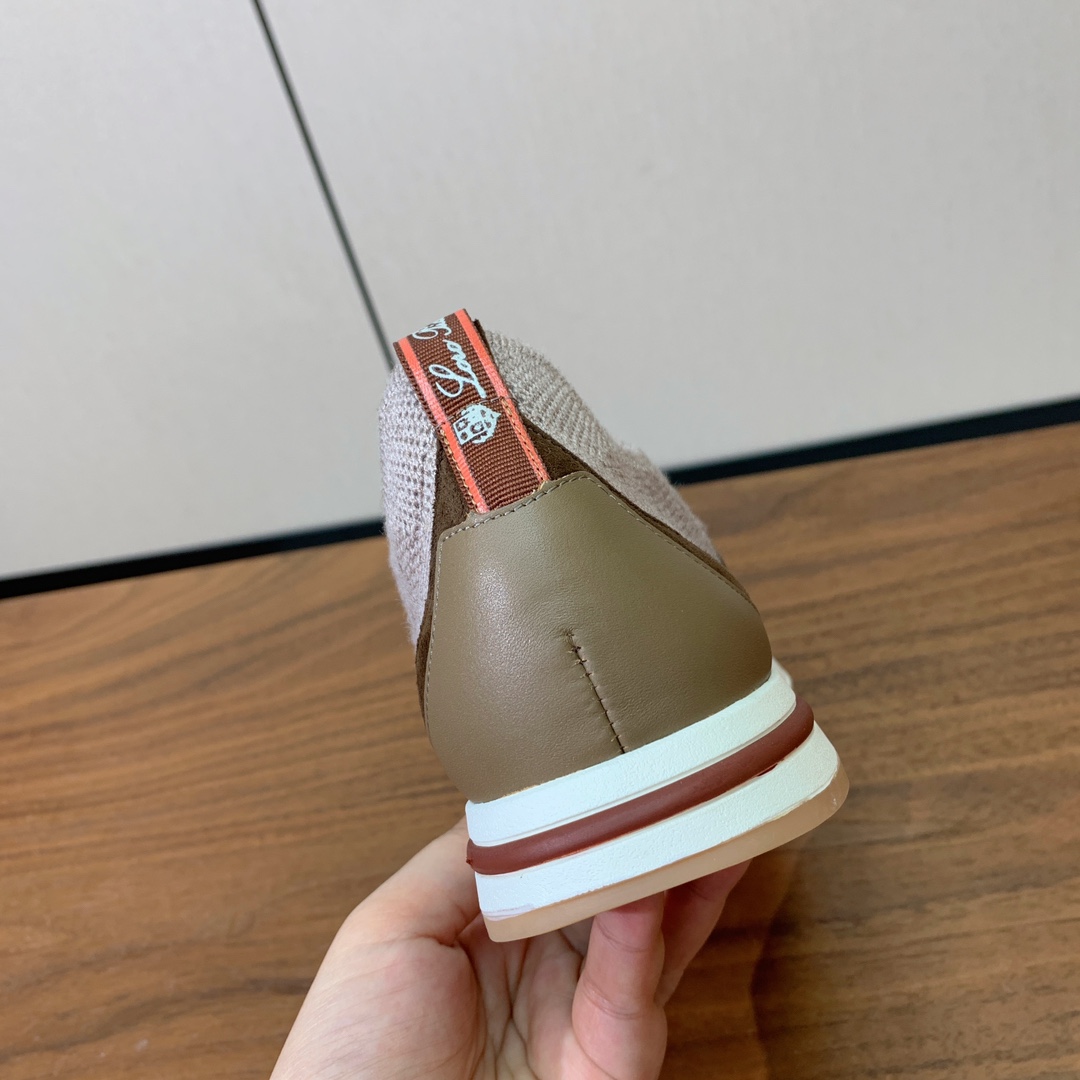 【Loro Piana】针织运动鞋。上脚轻便舒适。将功能性与低调个性风格和谐融合。打造都市着装的理想鞋履