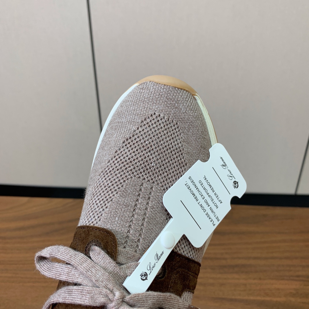 【Loro Piana】针织运动鞋。上脚轻便舒适。将功能性与低调个性风格和谐融合。打造都市着装的理想鞋履