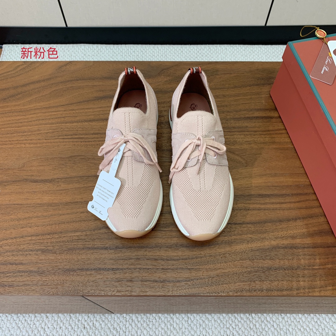 【Loro Piana】针织运动鞋。上脚轻便舒适。将功能性与低调个性风格和谐融合。打造都市着装的理想鞋履