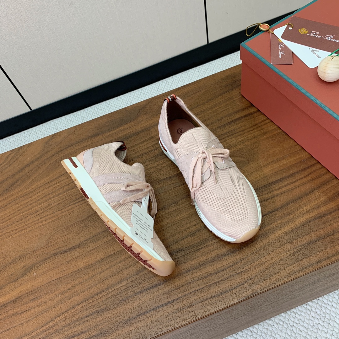 【Loro Piana】针织运动鞋。上脚轻便舒适。将功能性与低调个性风格和谐融合。打造都市着装的理想鞋履