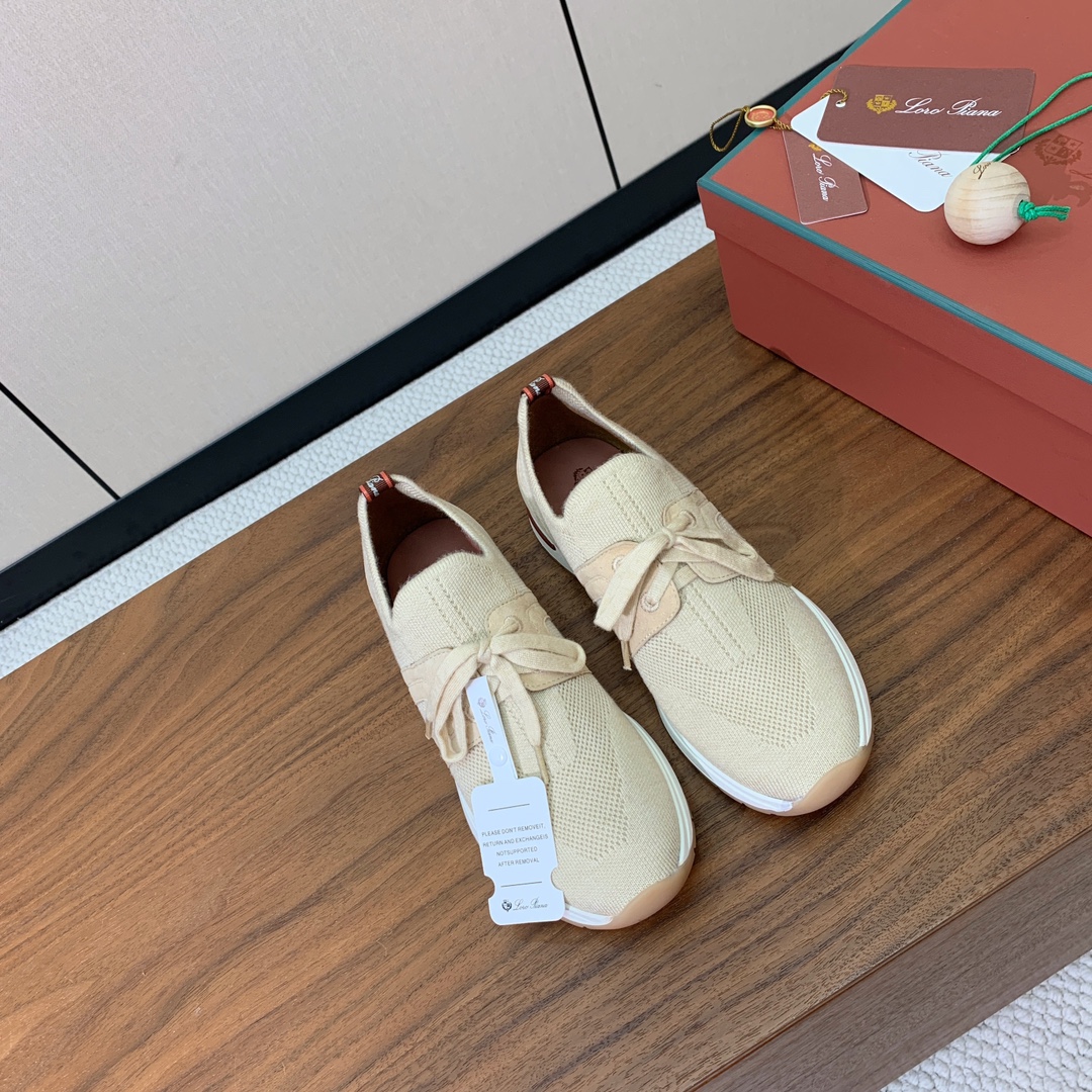 【Loro Piana】针织运动鞋。上脚轻便舒适。将功能性与低调个性风格和谐融合。打造都市着装的理想鞋履