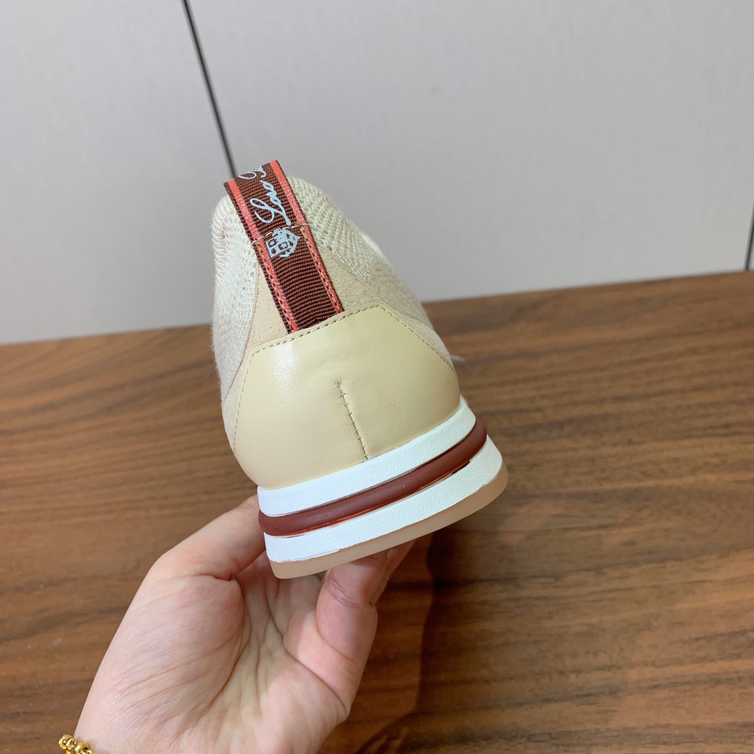 【Loro Piana】针织运动鞋。上脚轻便舒适。将功能性与低调个性风格和谐融合。打造都市着装的理想鞋履