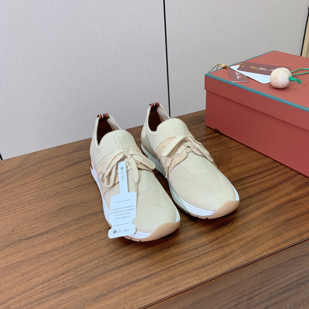【Loro Piana】针织运动鞋。上脚轻便舒适。将功能性与低调个性风格和谐融合。打造都市着装的理想鞋履