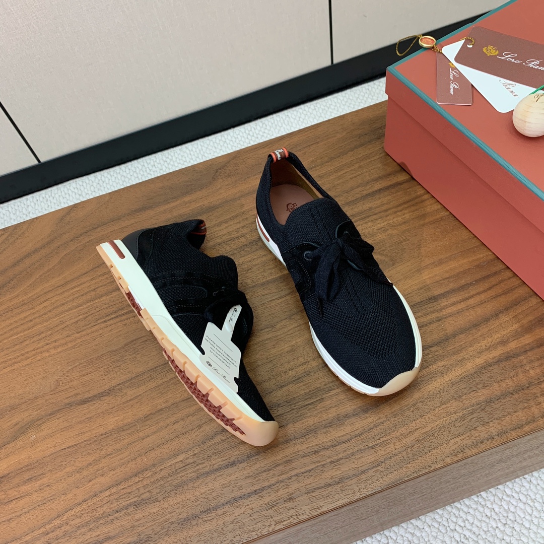 【Loro Piana】针织运动鞋。上脚轻便舒适。将功能性与低调个性风格和谐融合。打造都市着装的理想鞋履