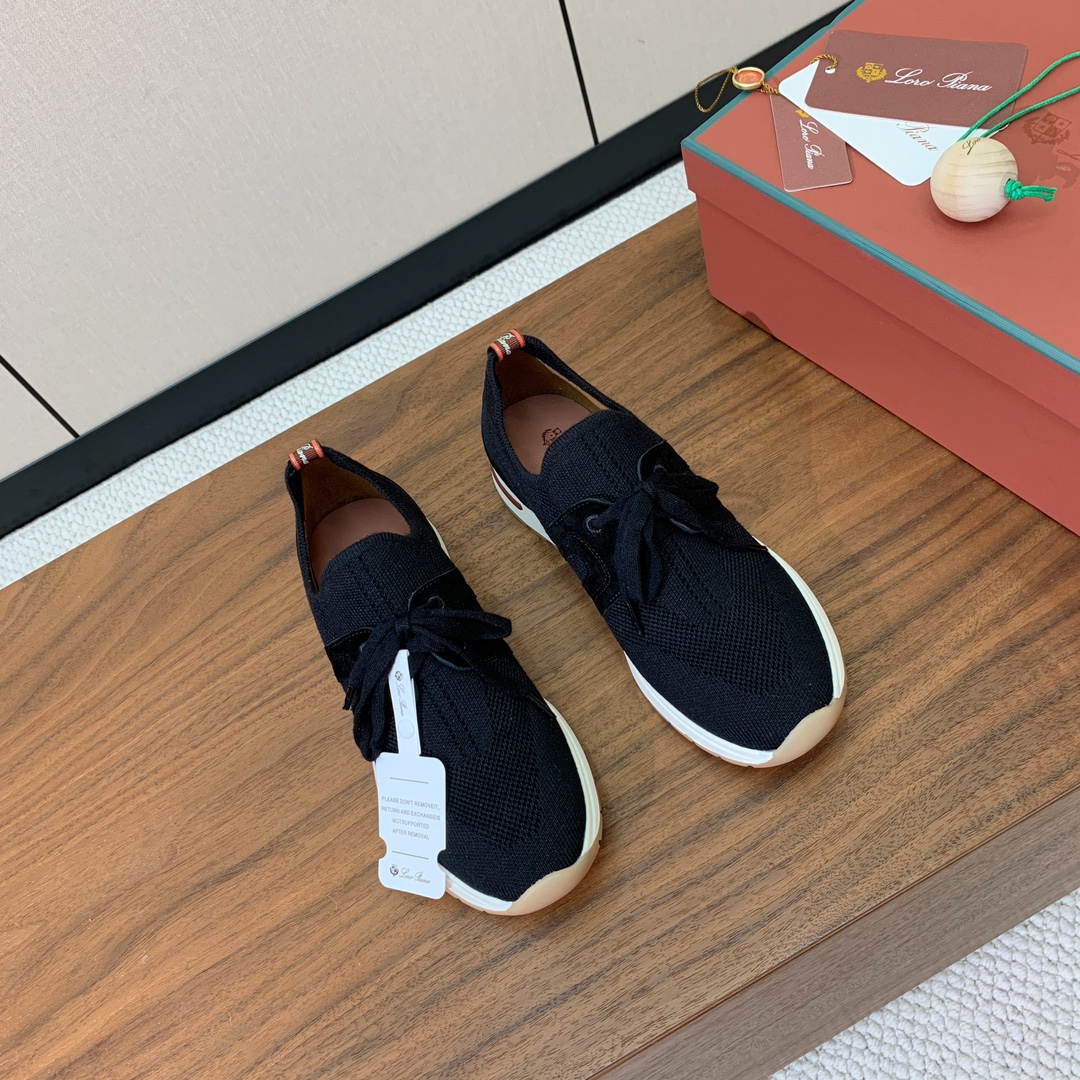 【Loro Piana】针织运动鞋。上脚轻便舒适。将功能性与低调个性风格和谐融合。打造都市着装的理想鞋履