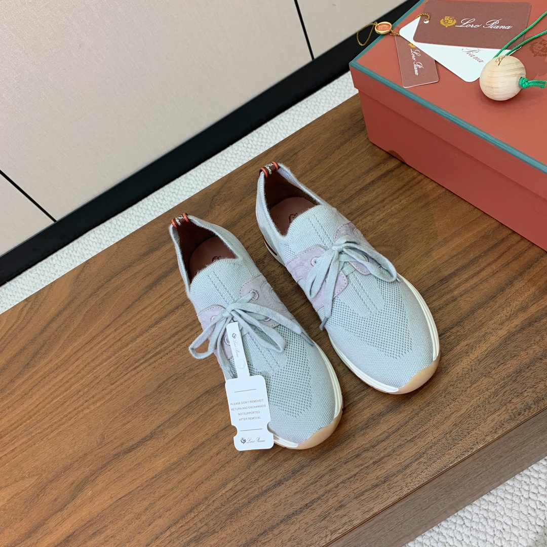 【Loro Piana】针织运动鞋。上脚轻便舒适。将功能性与低调个性风格和谐融合。打造都市着装的理想鞋履