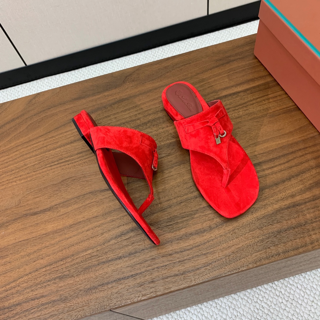 【Loro Piana】人字拖鞋。意大利顶级羊绒复古优雅低调奢华。时尚性与皮料实用性同样兼具依然全网最高