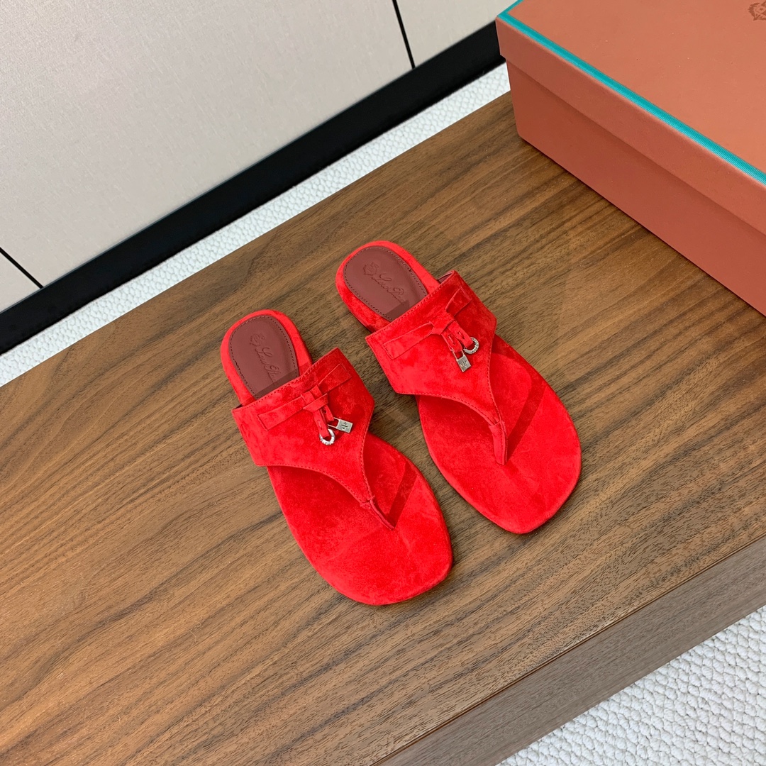 【Loro Piana】人字拖鞋。意大利顶级羊绒复古优雅低调奢华。时尚性与皮料实用性同样兼具依然全网最高