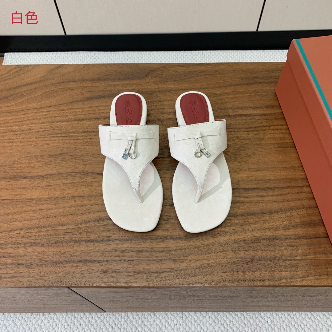 【Loro Piana】人字拖鞋。意大利顶级羊绒复古优雅低调奢华。时尚性与皮料实用性同样兼具依然全网最高