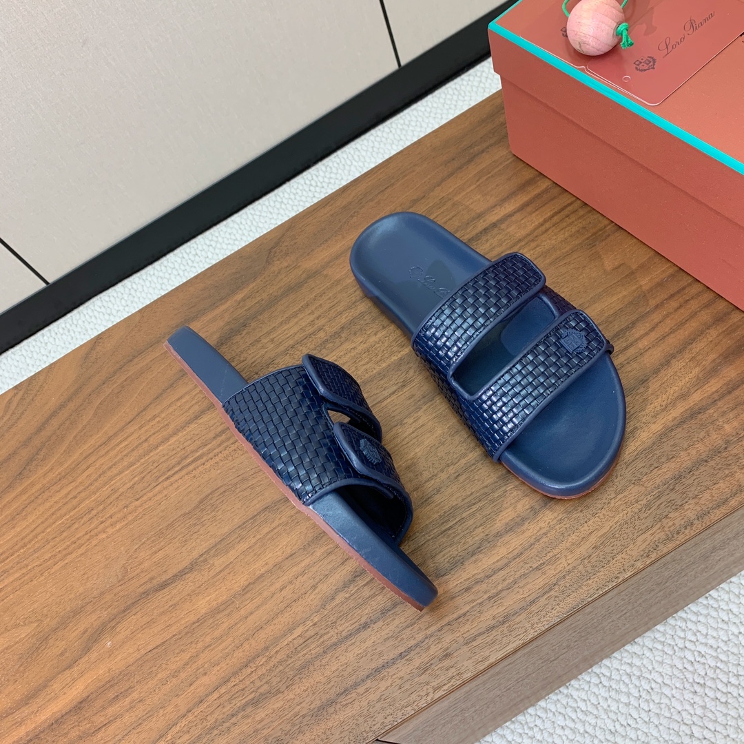 【Loro Piana】男款拖鞋。意大利顶级羊绒复古优雅低调奢华。时尚性与皮料实用性同样兼具依然全网最高