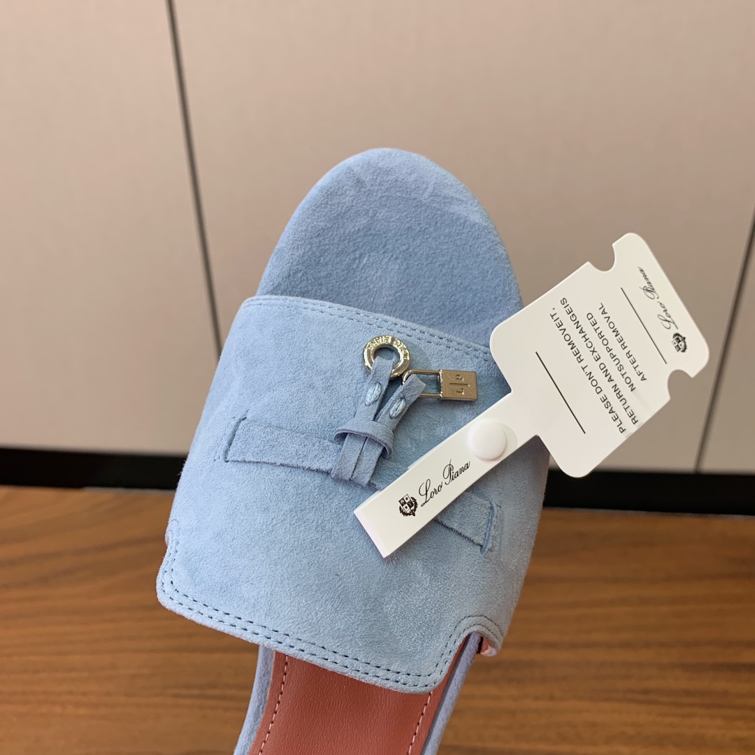 【Loro Piana】羊京平底拖鞋。鞋面羊京，羊皮内里及垫脚。真皮中底，真皮包跟。进口真皮大底。
码数