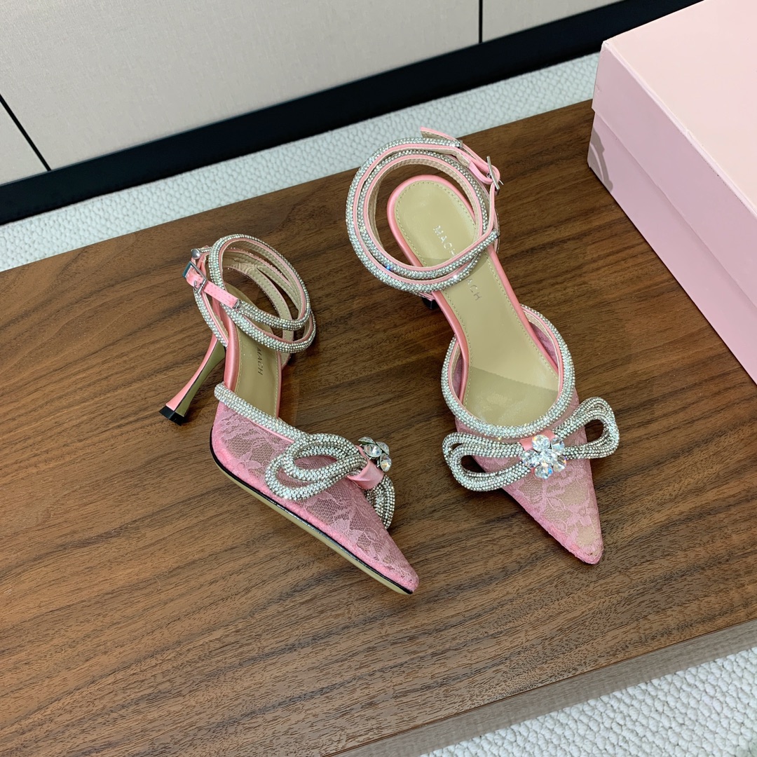 Diamond Chain Lace Soles: Sweet, Beautiful, Sheepskin Inside, Cushioning, Multiple Sizes, Customizable.