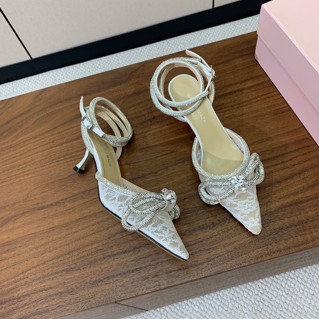 Diamond Chain Lace Soles: Sweet, Beautiful, Sheepskin Interior, Cushioned Feet, Multiple Sizes.