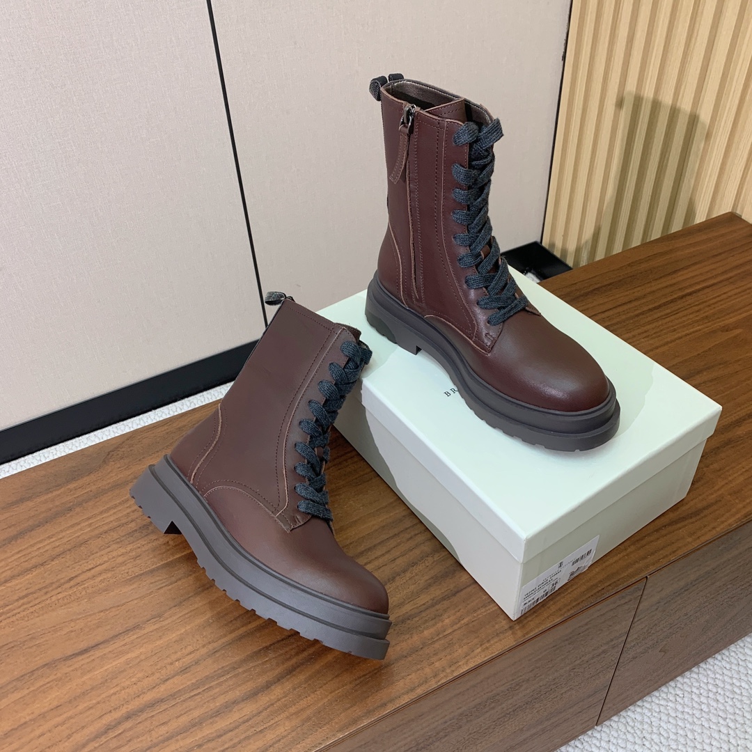 【BRUNELL* CUCINELL*】新款绑带短靴。鞋面牛反绒，牛皮。羊皮内里，原版开模五金，橡胶大底