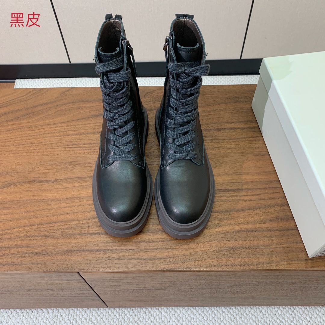 【BRUNELL* CUCINELL*】新款绑带短靴。鞋面牛反绒，牛皮。羊皮内里，原版开模五金，橡胶大底