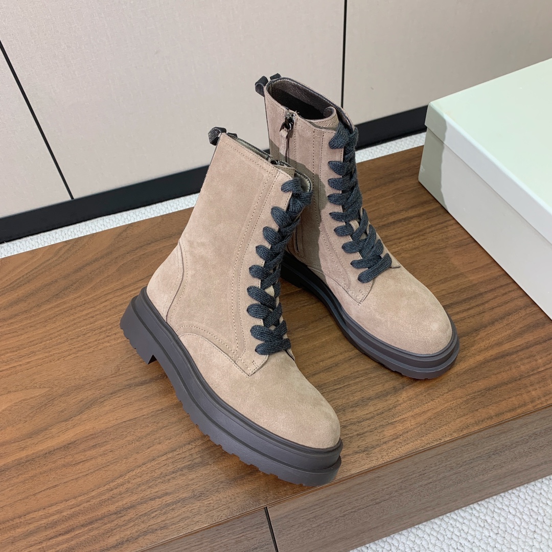 【BRUNELL* CUCINELL*】新款绑带短靴。鞋面牛反绒，牛皮。羊皮内里，原版开模五金，橡胶大底