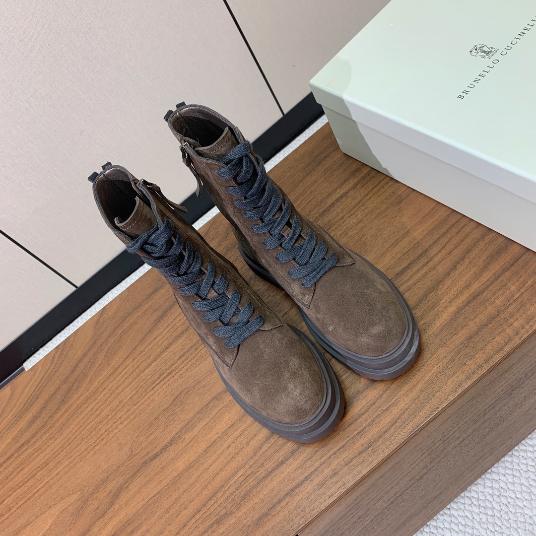 【BRUNELL* CUCINELL*】新款绑带短靴。鞋面牛反绒，牛皮。羊皮内里，原版开模五金，橡胶大底