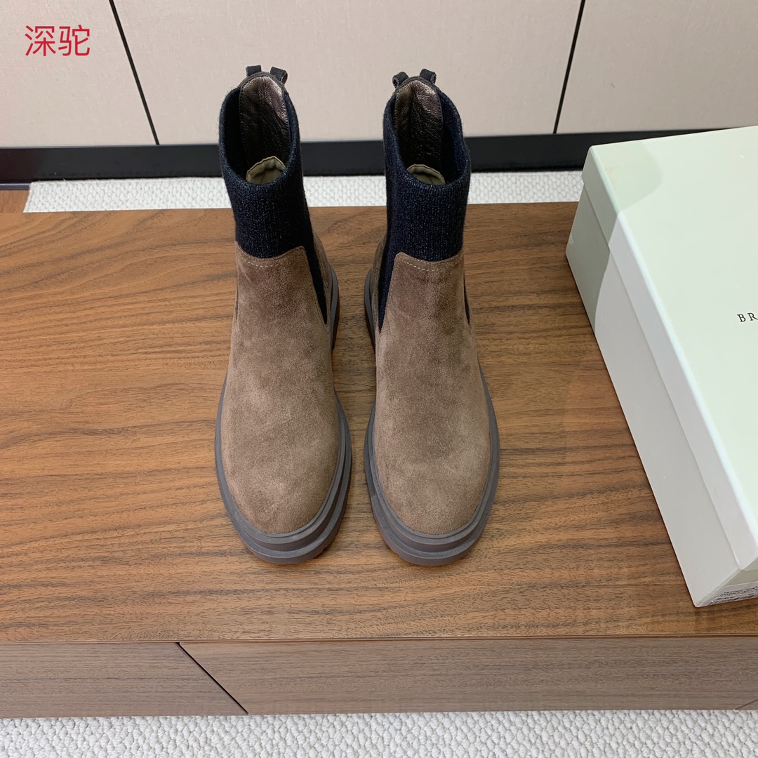 【BRUNELL* CUCINELL*】新款短靴。鞋面牛反绒，牛皮。羊皮内里，原版开模五金，橡胶大底。
