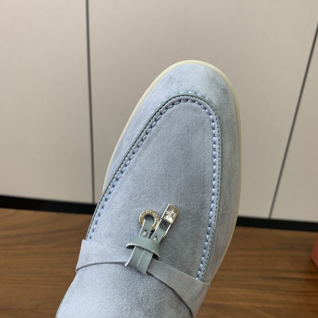 【Loro Piana】锁边款乐福鞋。意大利顶级羊绒复古优雅低调奢华。时尚性与皮料实用性同样兼具依然全网