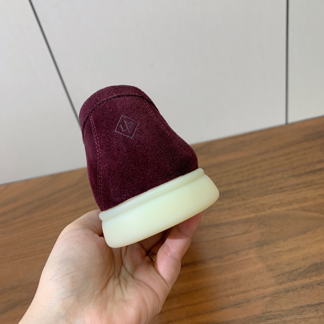 【Loro Piana】男款光面乐福鞋。复古优雅低调奢华。时尚性与皮料实用性同样兼具依然全网最高品质。鞋