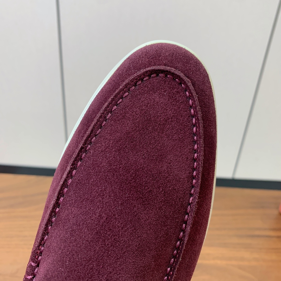 【Loro Piana】男款光面乐福鞋。复古优雅低调奢华。时尚性与皮料实用性同样兼具依然全网最高品质。鞋