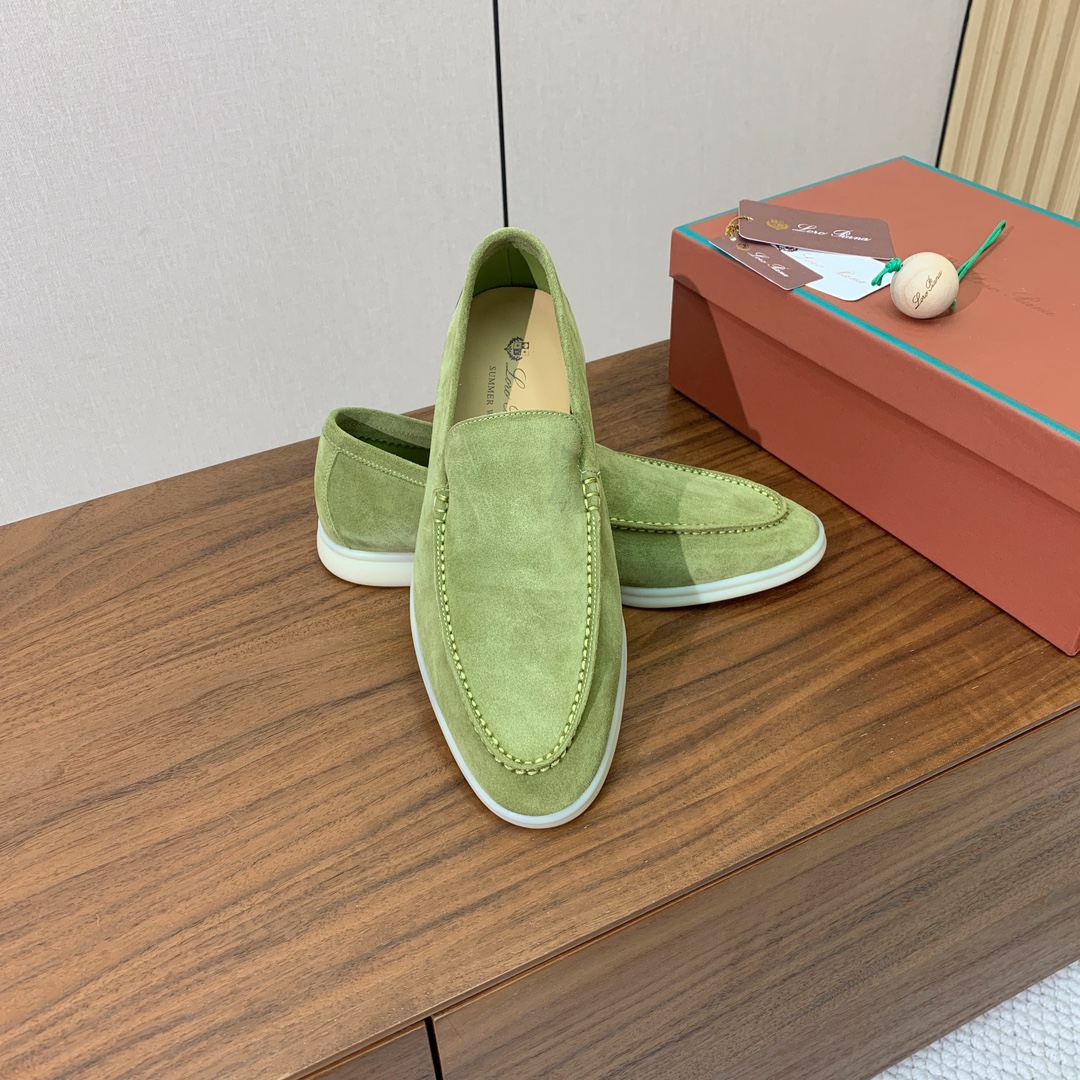【Loro Piana】男款光面乐福鞋。复古优雅低调奢华。时尚性与皮料实用性同样兼具依然全网最高品质。鞋