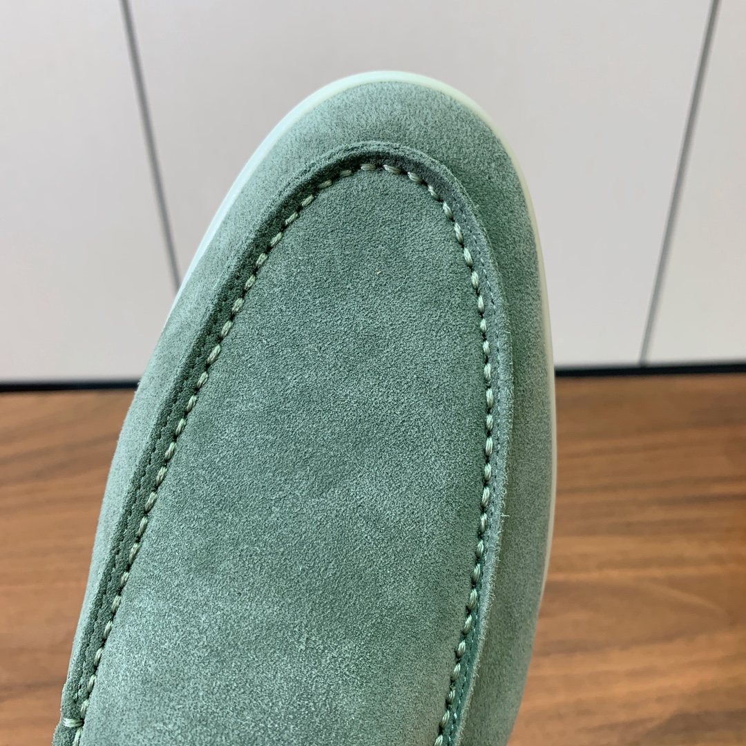 【Loro Piana】男款光面乐福鞋。复古优雅低调奢华。时尚性与皮料实用性同样兼具依然全网最高品质。鞋