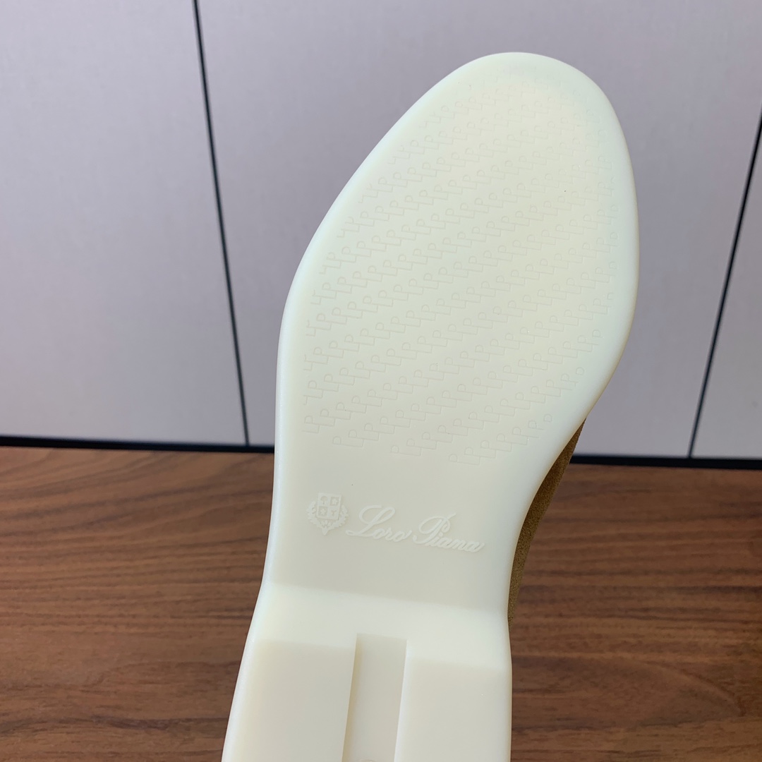 【Loro Piana】男款光面乐福鞋。复古优雅低调奢华。时尚性与皮料实用性同样兼具依然全网最高品质。鞋