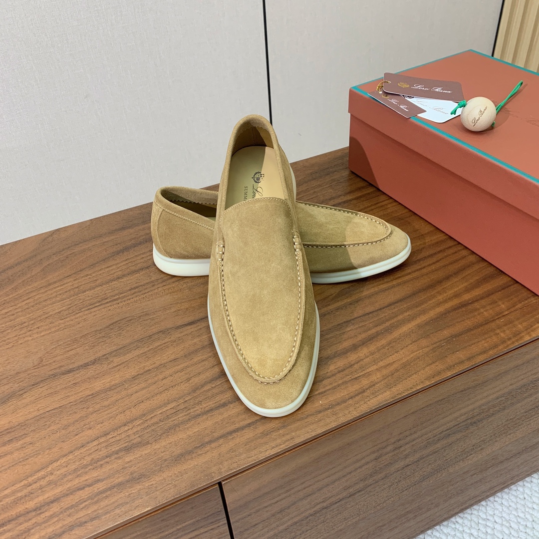 【Loro Piana】男款光面乐福鞋。复古优雅低调奢华。时尚性与皮料实用性同样兼具依然全网最高品质。鞋