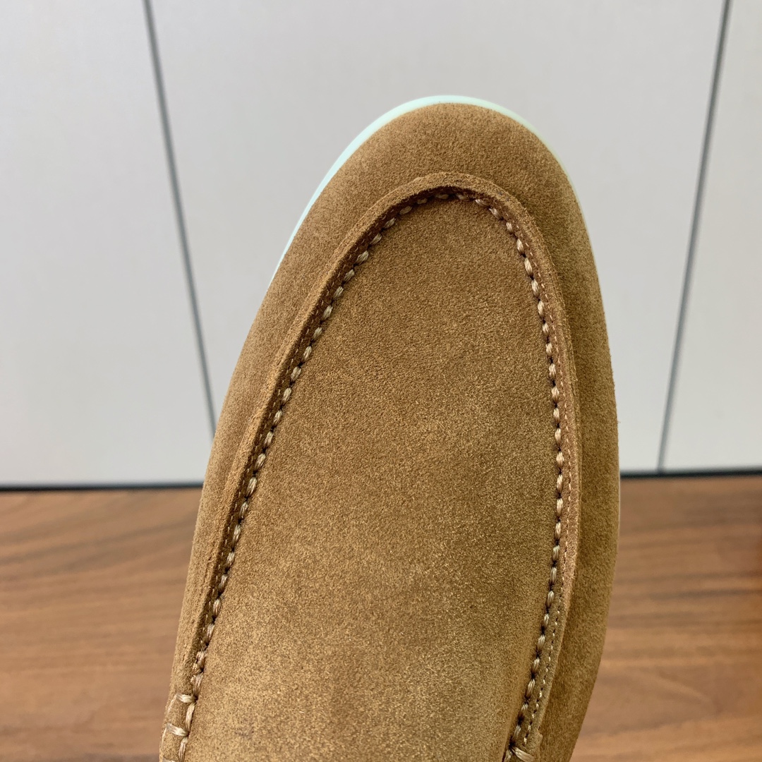 【Loro Piana】男款光面乐福鞋。复古优雅低调奢华。时尚性与皮料实用性同样兼具依然全网最高品质。鞋
