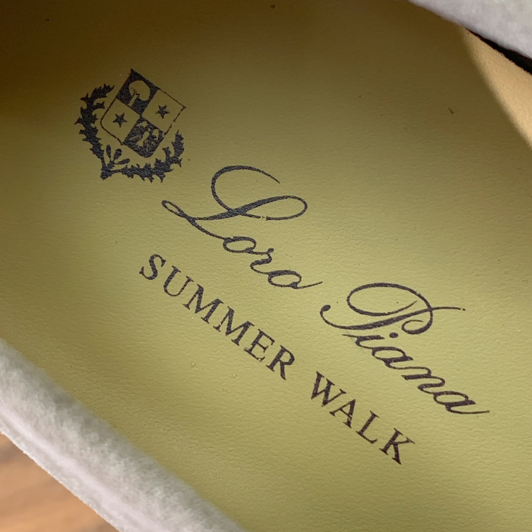 【Loro Piana】男款光面乐福鞋。复古优雅低调奢华。时尚性与皮料实用性同样兼具依然全网最高品质。鞋
