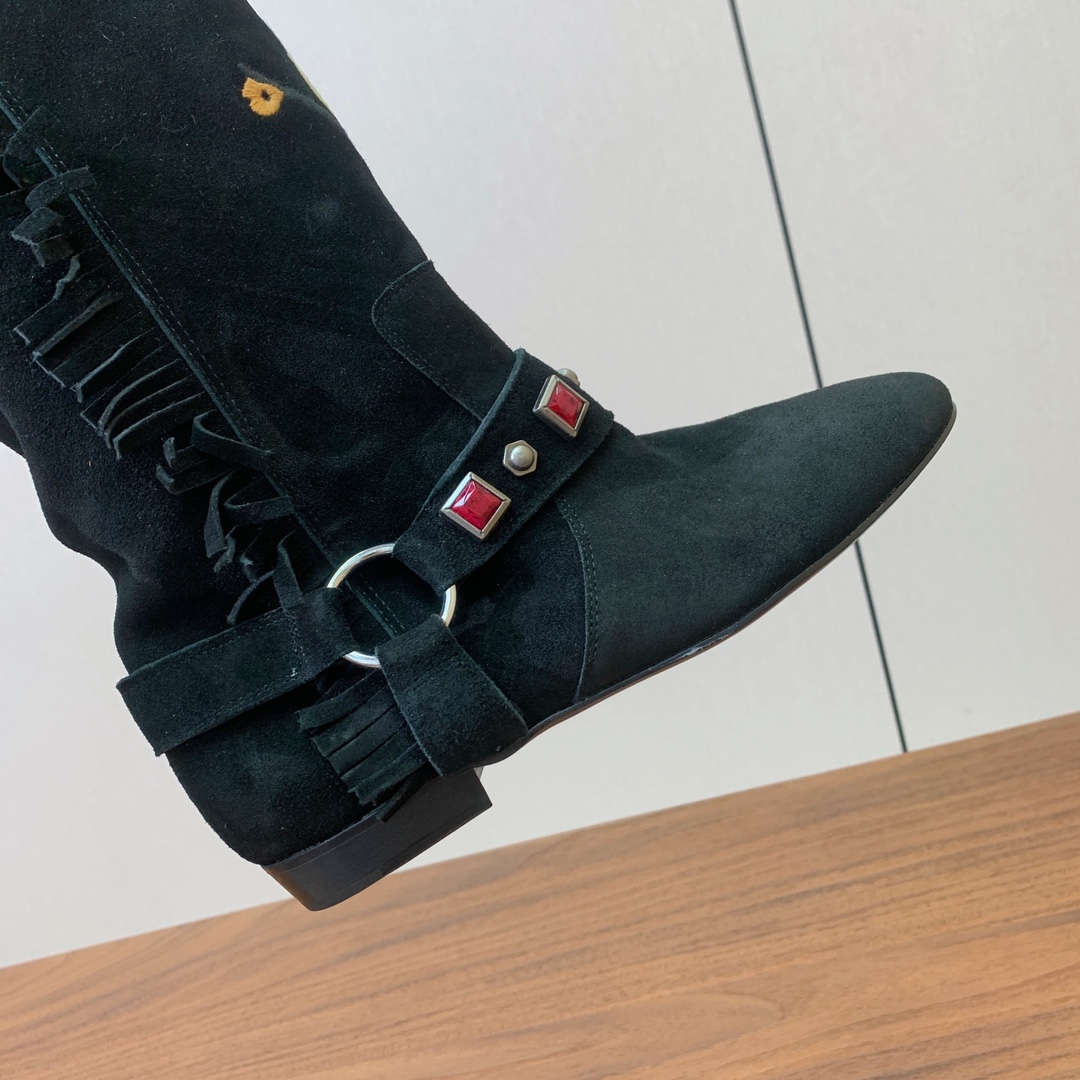 【ISABEL MARANT】流苏刺绣长靴。简约百搭款。材质：鞋面头层牛反绒。牛皮内里，真皮大底。码数：
