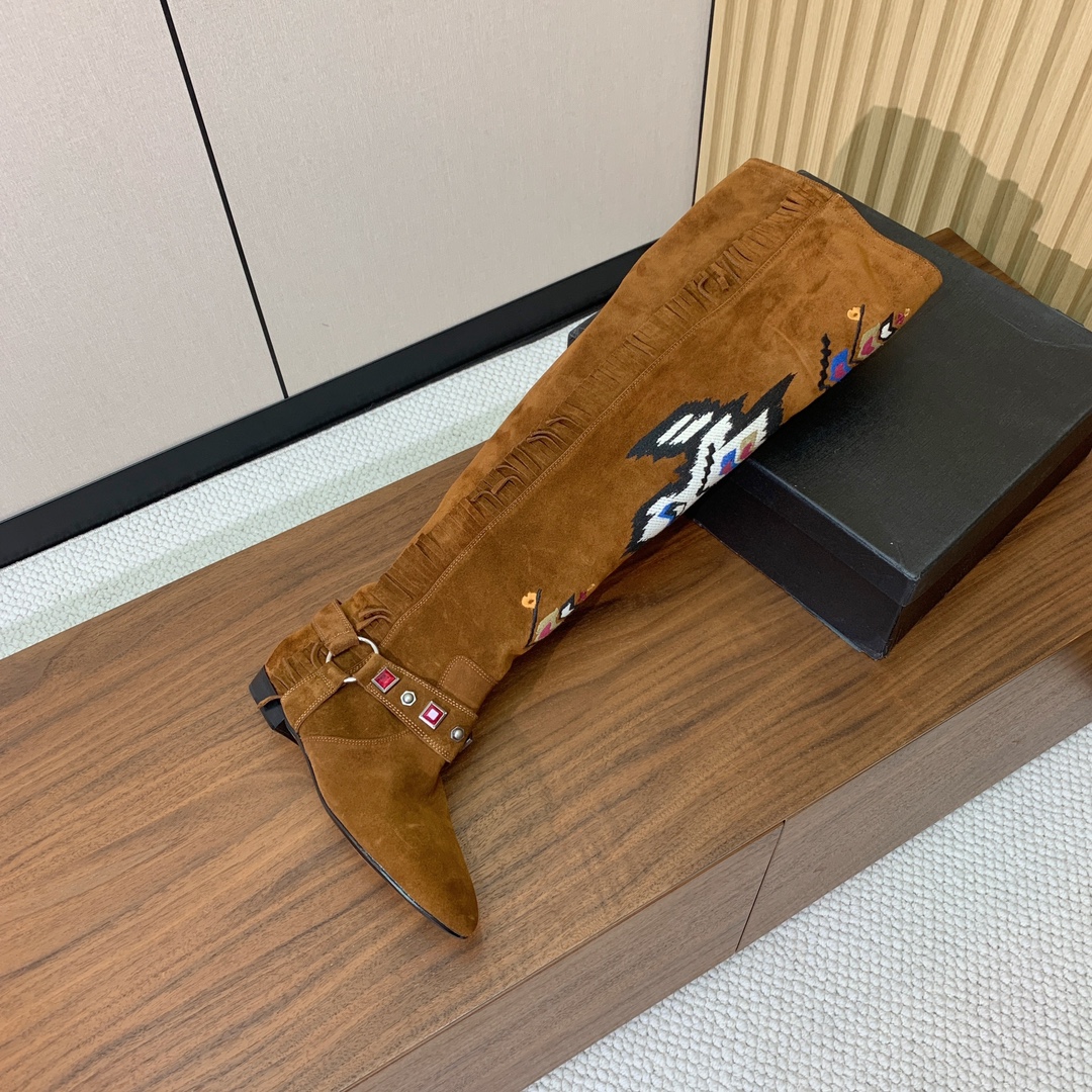 【ISABEL MARANT】流苏刺绣长靴。简约百搭款。材质：鞋面头层牛反绒。牛皮内里，真皮大底。码数：