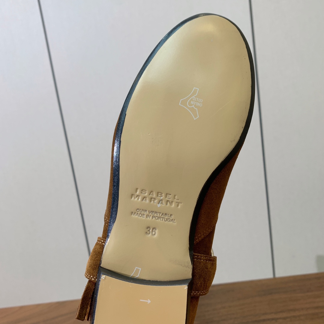 【ISABEL MARANT】流苏刺绣长靴。简约百搭款。材质：鞋面头层牛反绒。牛皮内里，真皮大底。码数：