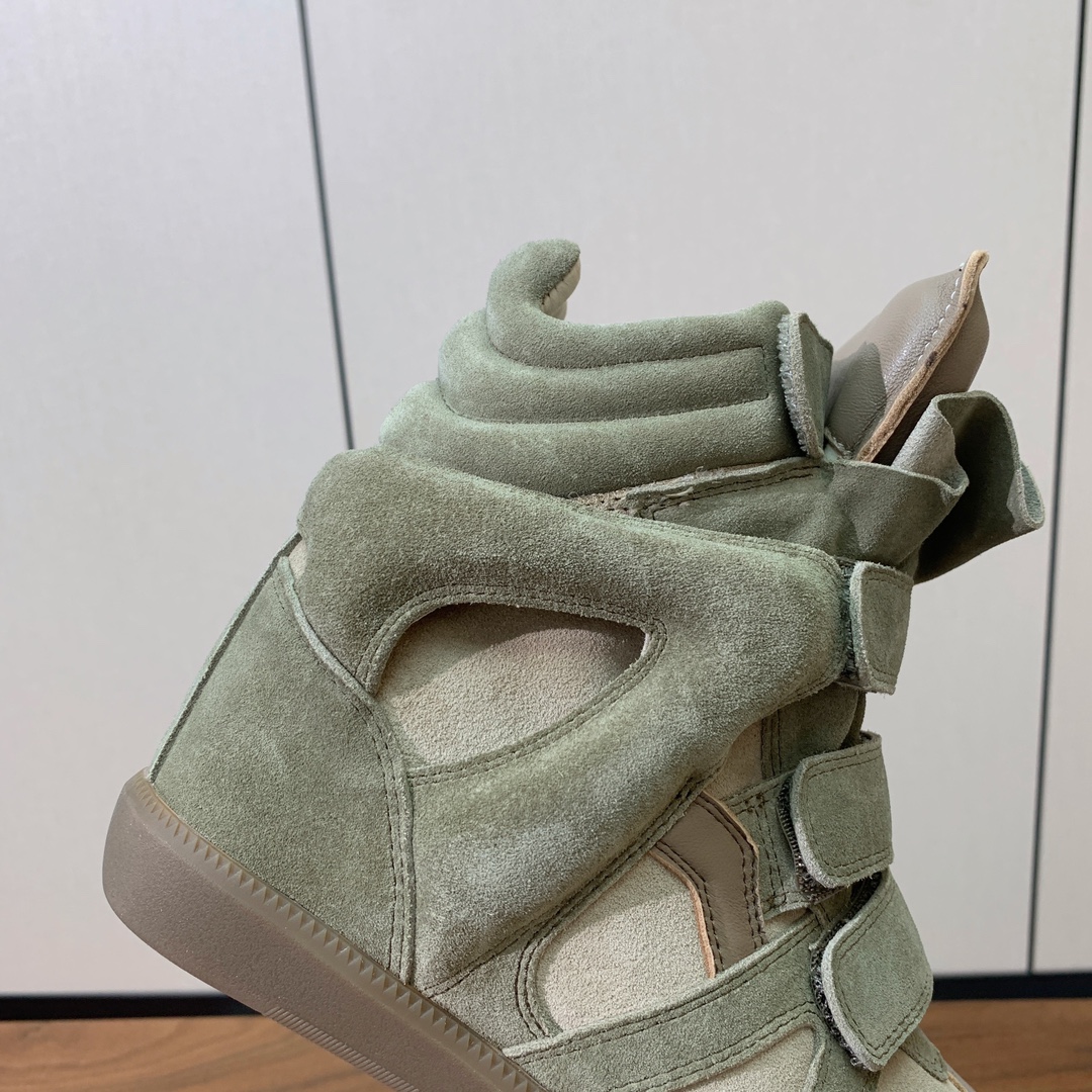 【Isabel Marant】秋冬内增高拼色高帮休闲鞋。超级有高级感上脚超好看。关键超级舒适脚感一点都不