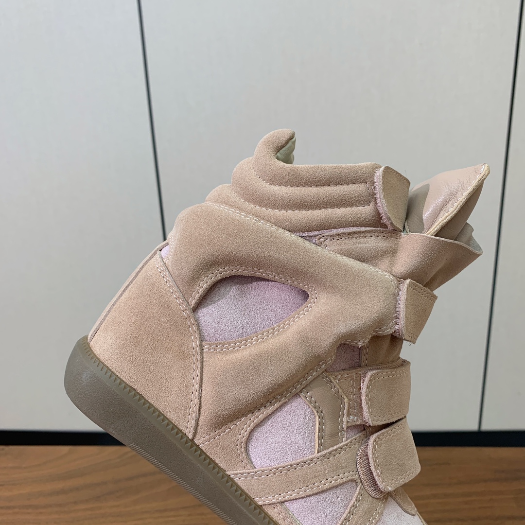 【Isabel Marant】秋冬内增高拼色高帮休闲鞋。超级有高级感上脚超好看。关键超级舒适脚感一点都不