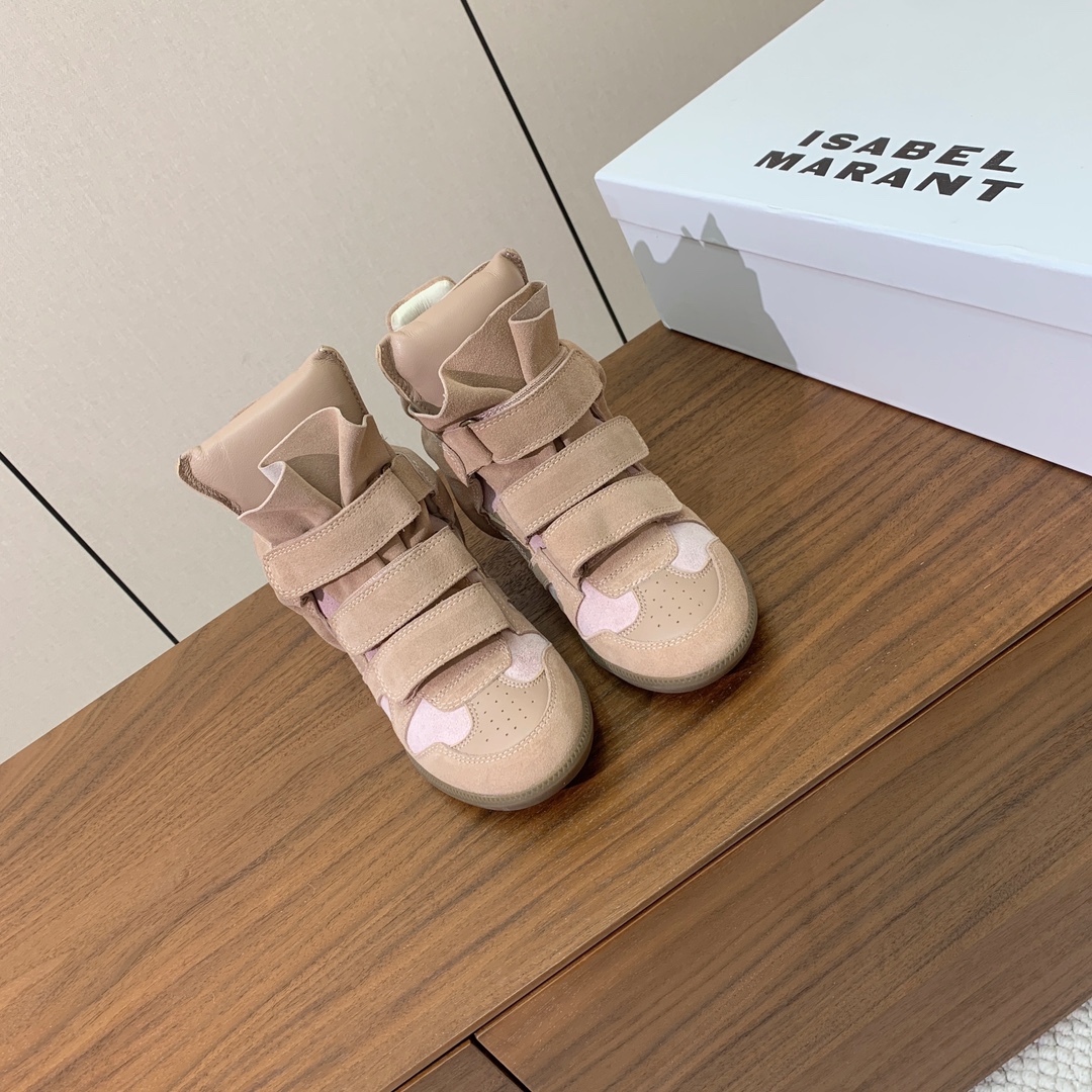 【Isabel Marant】秋冬内增高拼色高帮休闲鞋。超级有高级感上脚超好看。关键超级舒适脚感一点都不