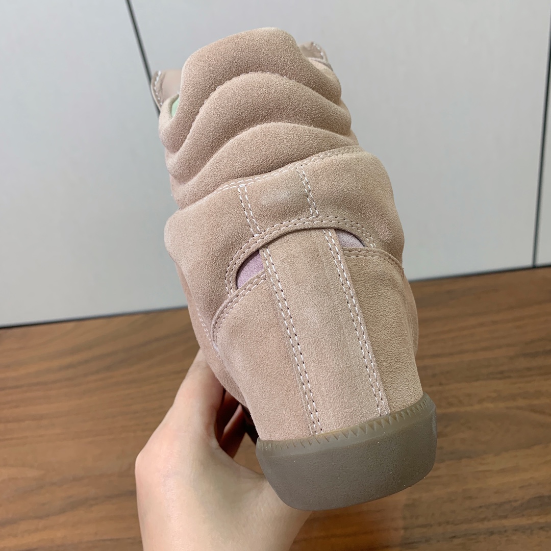 【Isabel Marant】秋冬内增高拼色高帮休闲鞋。超级有高级感上脚超好看。关键超级舒适脚感一点都不