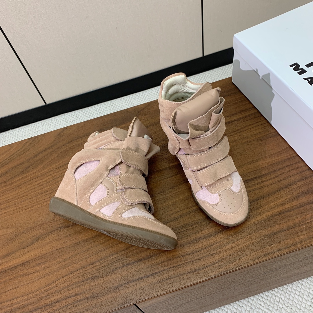 【Isabel Marant】秋冬内增高拼色高帮休闲鞋。超级有高级感上脚超好看。关键超级舒适脚感一点都不