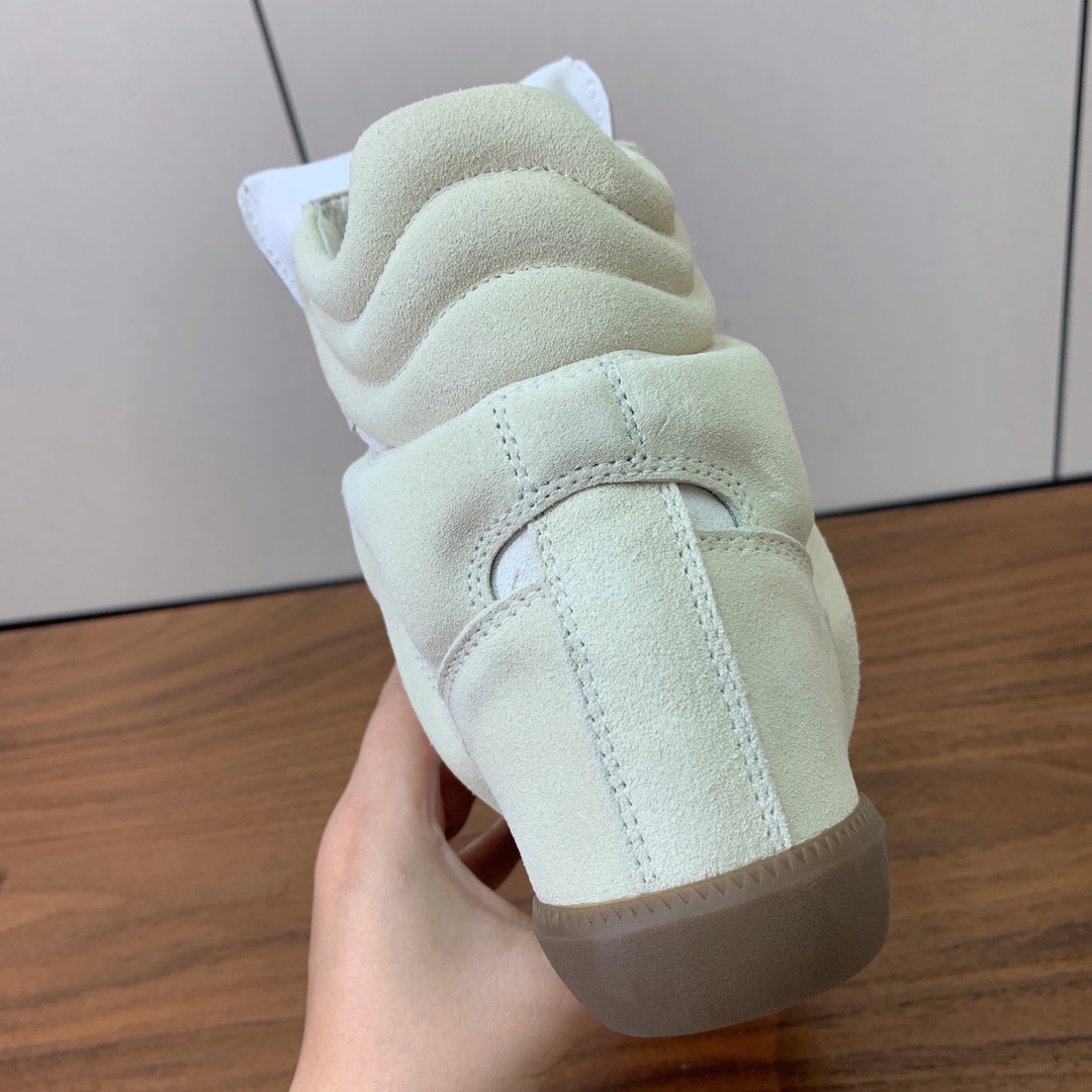 【Isabel Marant】秋冬内增高拼色高帮休闲鞋。超级有高级感上脚超好看。关键超级舒适脚感一点都不