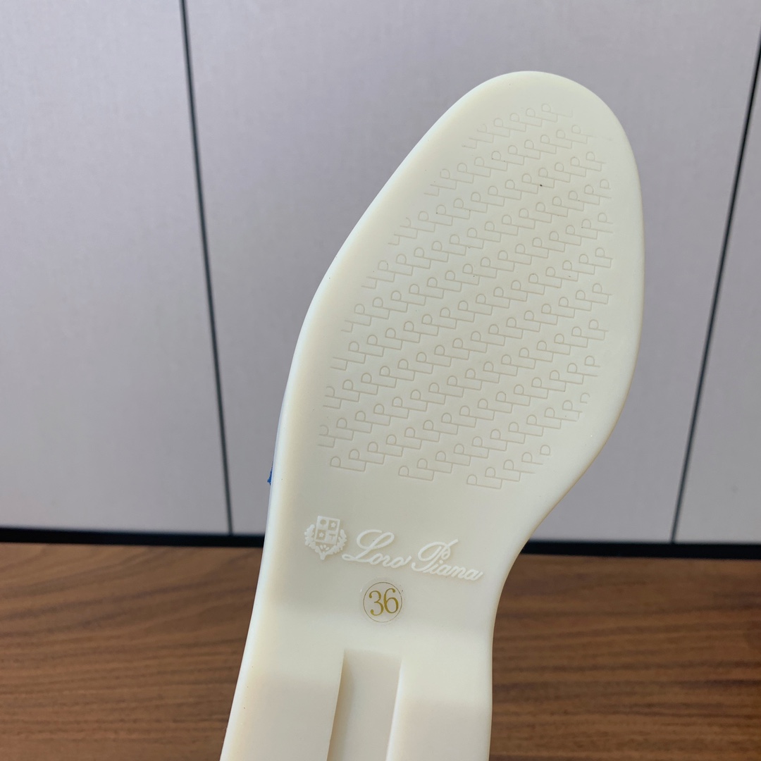 【Loro Piana】包头拖。意大利顶级羊绒复古优雅低调奢华。时尚性与皮料实用性同样兼具依然全网最高品