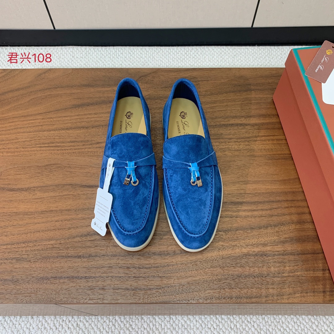 【Loro Piana】乐福鞋。意大利顶级羊绒复古优雅低调奢华。时尚性与皮料实用性同样兼具依然全网最高品