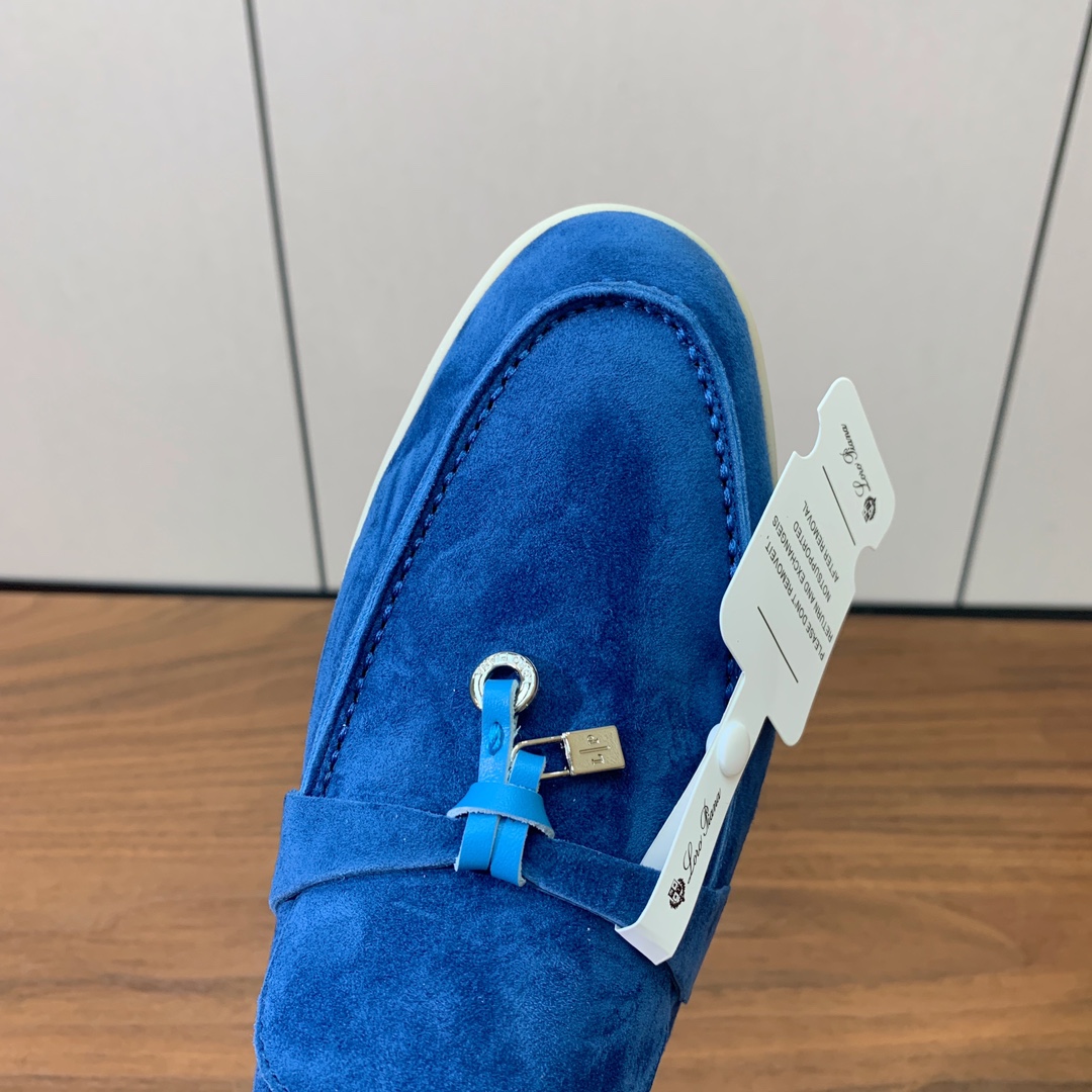 【Loro Piana】乐福鞋。意大利顶级羊绒复古优雅低调奢华。时尚性与皮料实用性同样兼具依然全网最高品