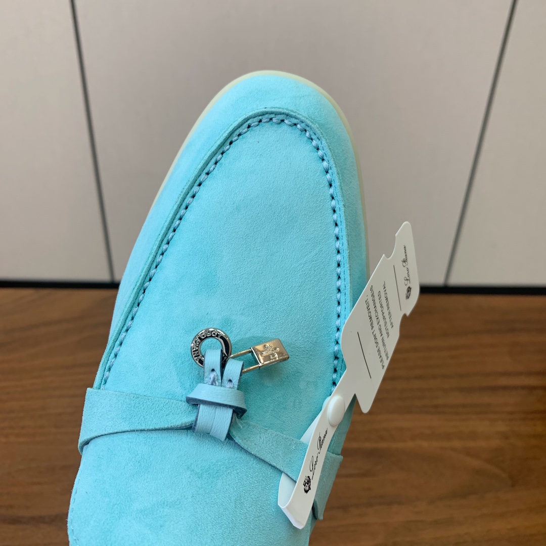 【Loro Piana】乐福鞋。意大利顶级羊绒复古优雅低调奢华。时尚性与皮料实用性同样兼具依然全网最高品