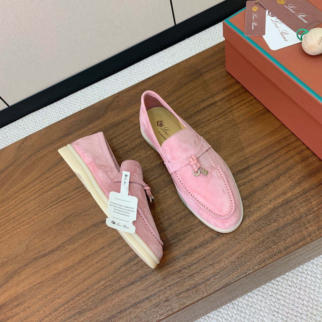 【Loro Piana】乐福鞋。意大利顶级羊绒复古优雅低调奢华。时尚性与皮料实用性同样兼具依然全网最高品