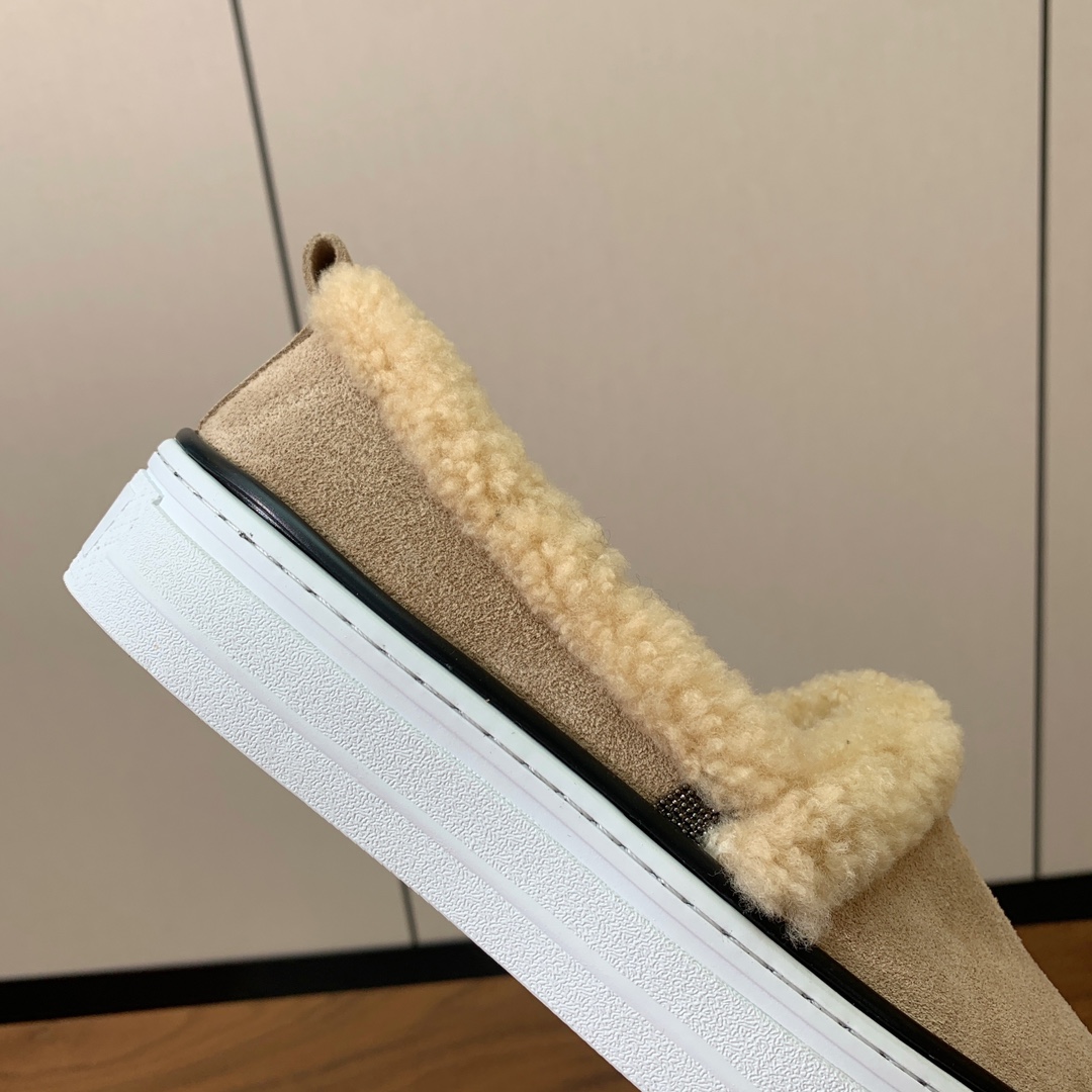 【Brunell* Cucinell*】羊毛里乐福鞋。鞋面采用进口牛绒，羊毛内里，原版开模大底！上脚超舒