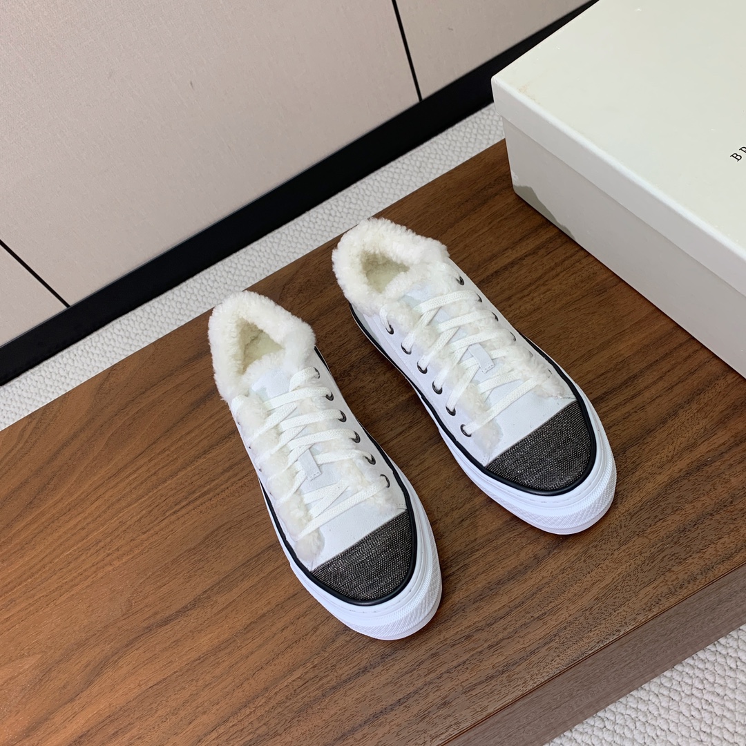 【Brunell* Cucinell*】羊毛里休闲鞋。鞋面采用进口牛绒，羊毛内里，原版开模大底！上脚超舒