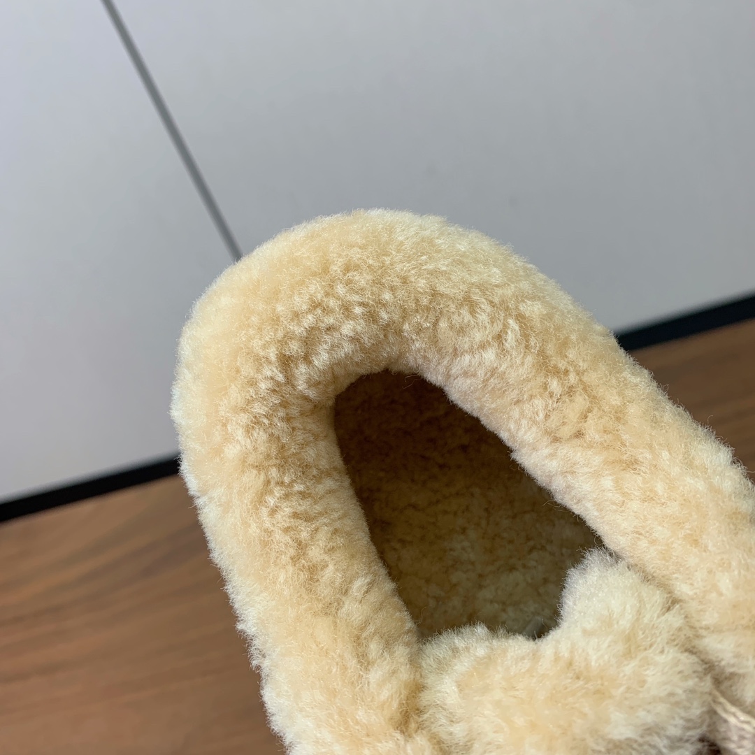【Brunell* Cucinell*】羊毛里休闲鞋。鞋面采用进口牛绒，羊毛内里，原版开模大底！上脚超舒