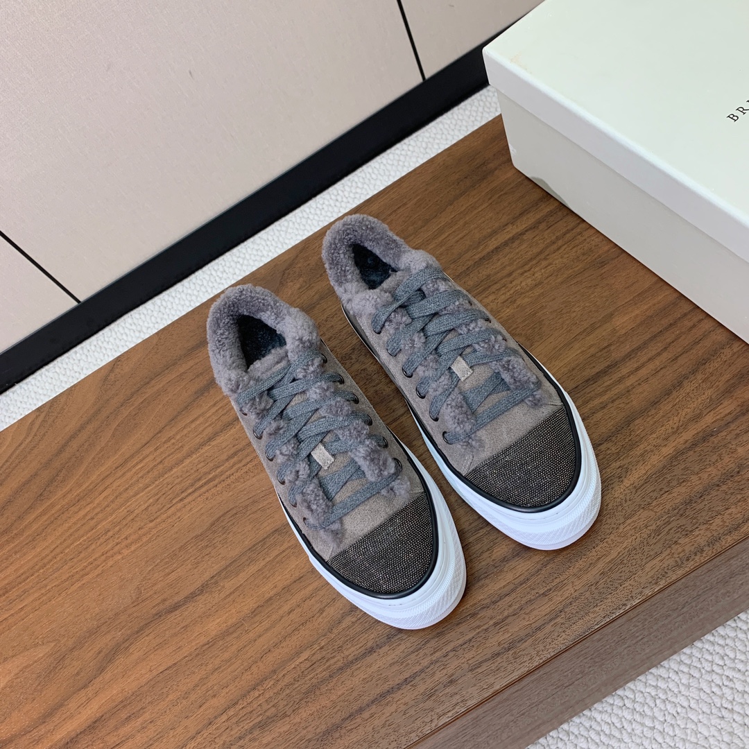 【Brunell* Cucinell*】羊毛里休闲鞋。鞋面采用进口牛绒，羊毛内里，原版开模大底！上脚超舒